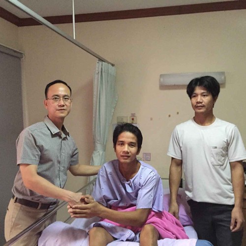 Vietnamese man sustained injure in Bangkok bombing discharged from hospital for returning home - ảnh 1